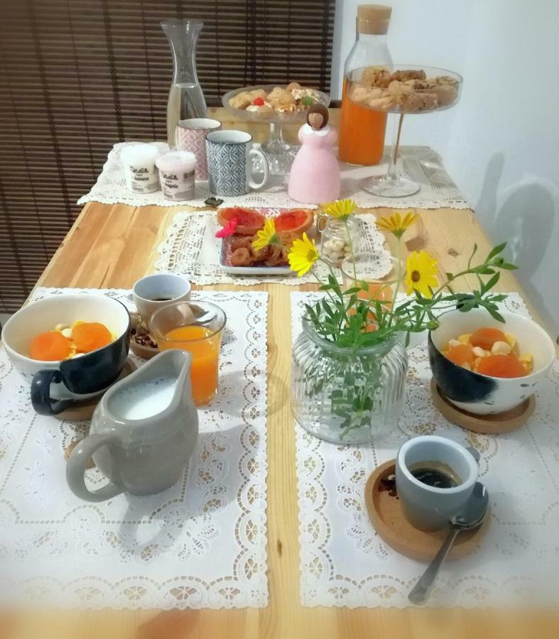 לינה וארוחת בוקר לצ'ה Li Suluri מראה חיצוני תמונה